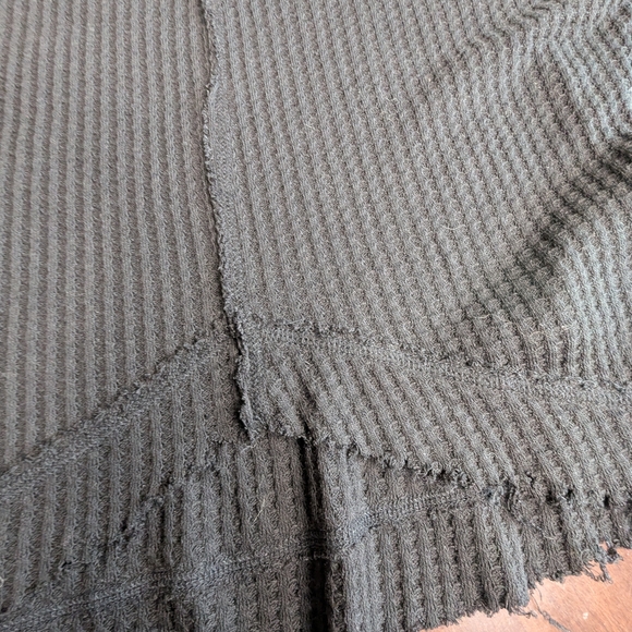 BNWT FREE PEOPLE WE THE FREE WAFFLE KNIT THERMAL BLACK SIZE SMALL - Picture 14 of 16